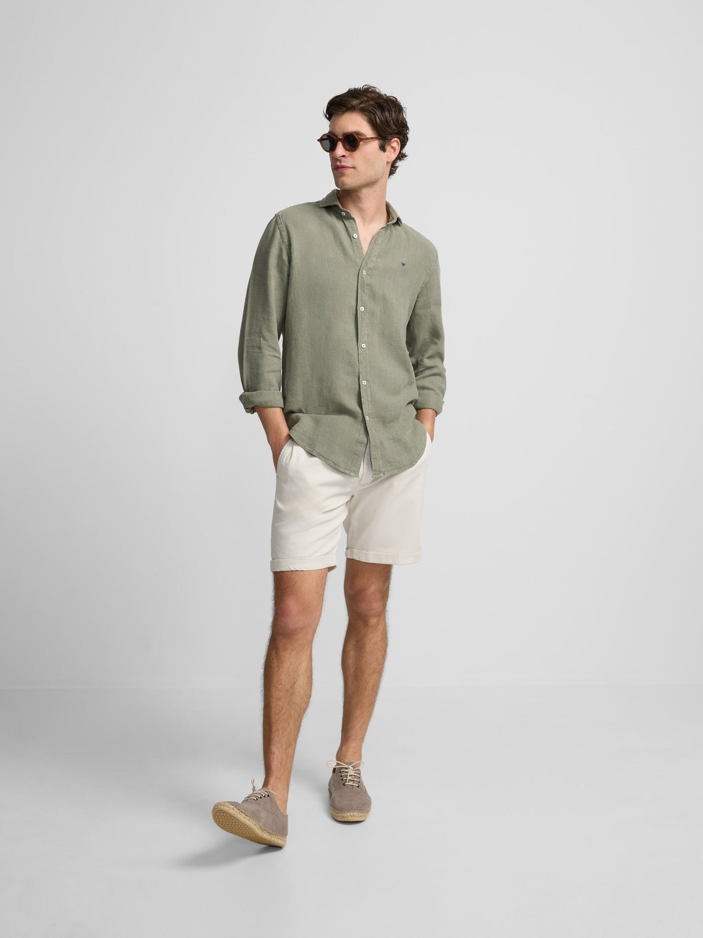 Classic Stone-coloured Bermuda shorts 2.0